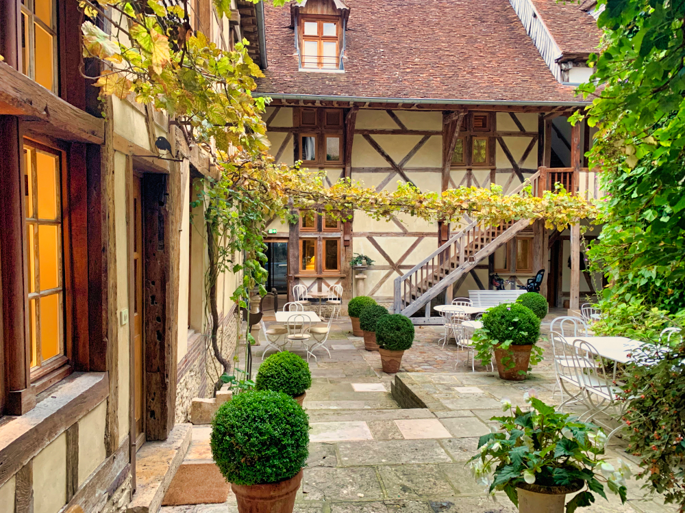 La Maison de Rhodes & Le Champ des Oiseaux