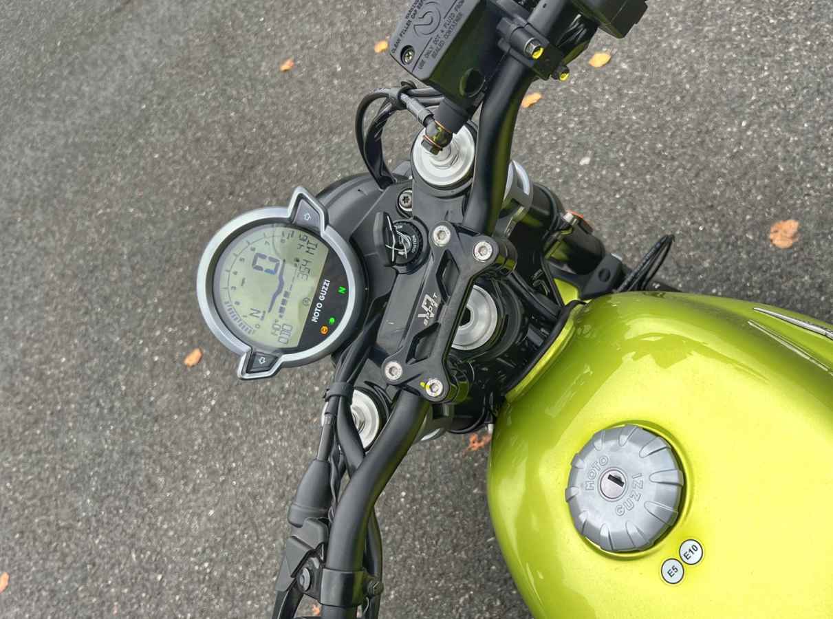 Moto Guzzi V7 Sport 2025