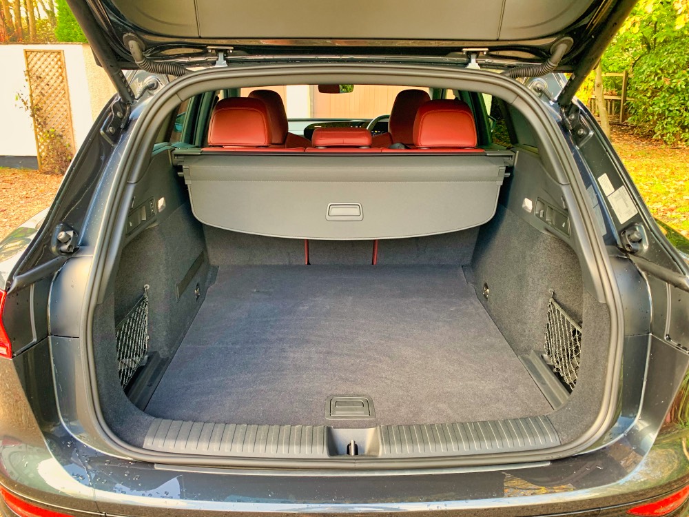 Audi SQ6 e-tron 360 kW