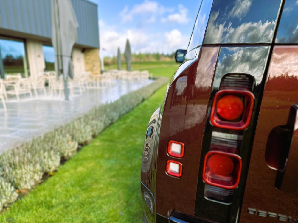 Land Rover Defender 110 D350 Sedona Edition