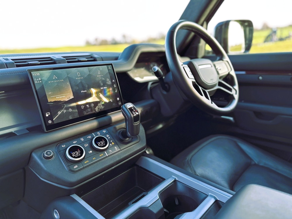 Land Rover Defender 110 D350 Sedona Edition