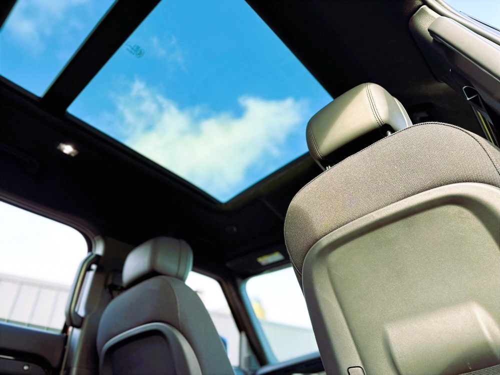 Land Rover Defender 110 D350 Sedona Edition