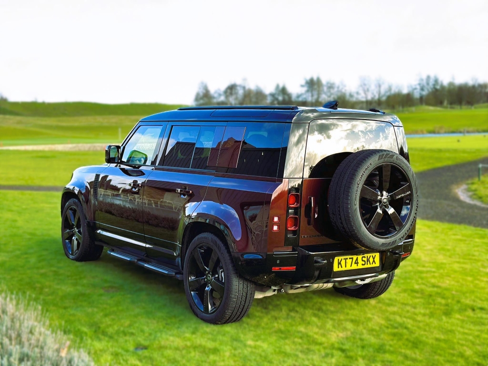 Land Rover Defender 110 D350 Sedona Edition