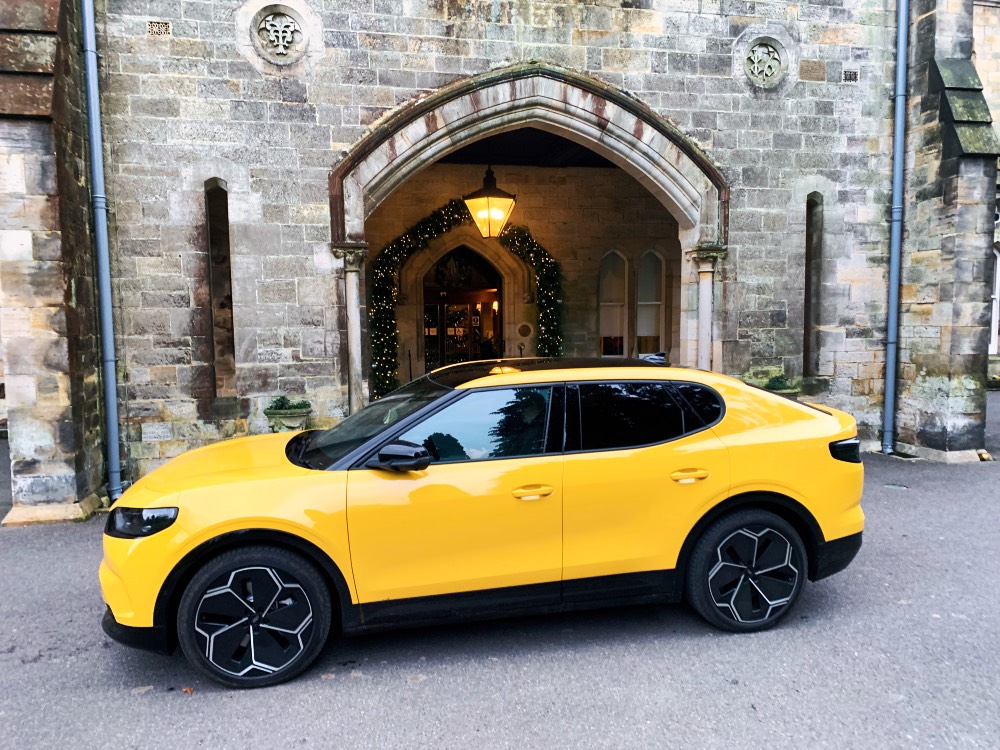 Ford Capri Premium AWD Electric 2026