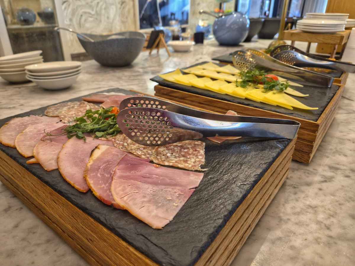 Thurlestone Hotel - Coastal Grandeur and Family Legacy