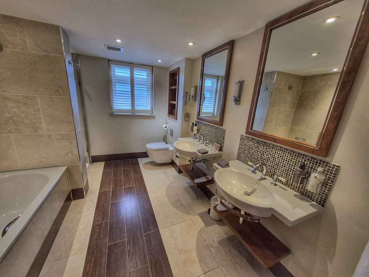 Thurlestone Hotel - Coastal Grandeur and Family Legacy