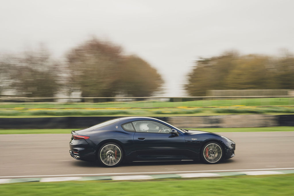 MASERATI GRANTURISMO