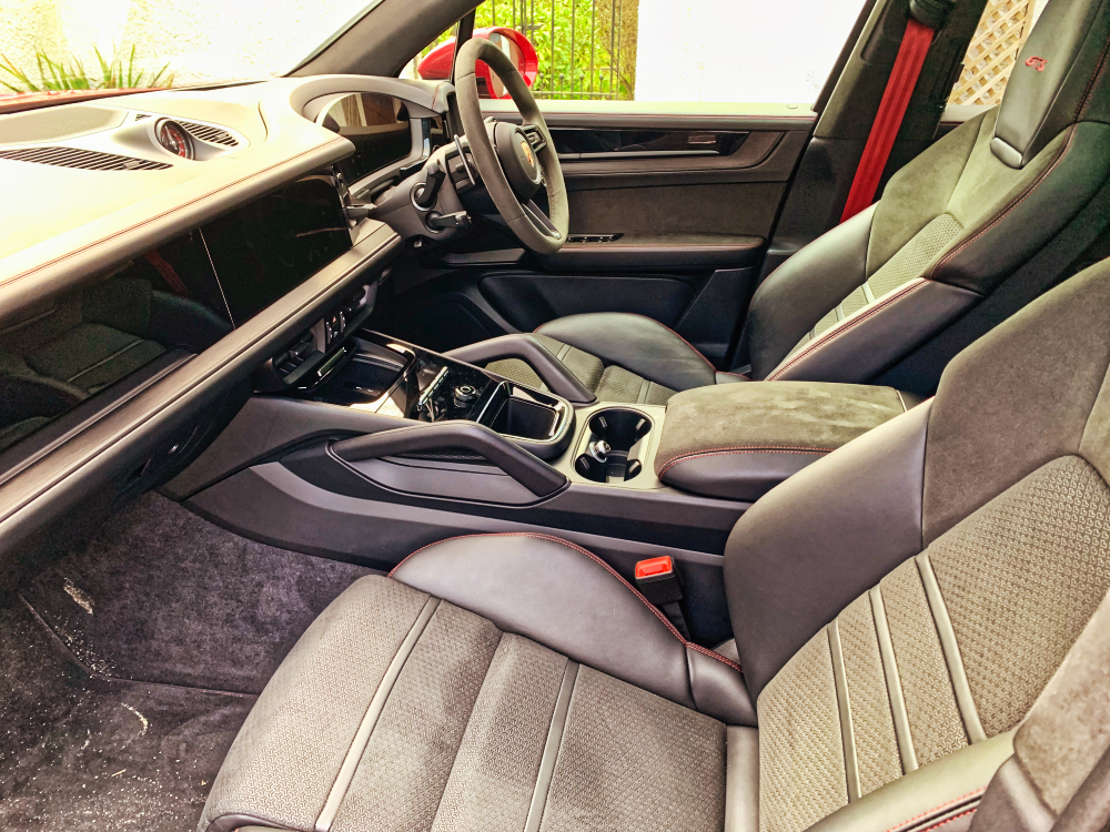 Porsche Cayenne GTS 2026 Review