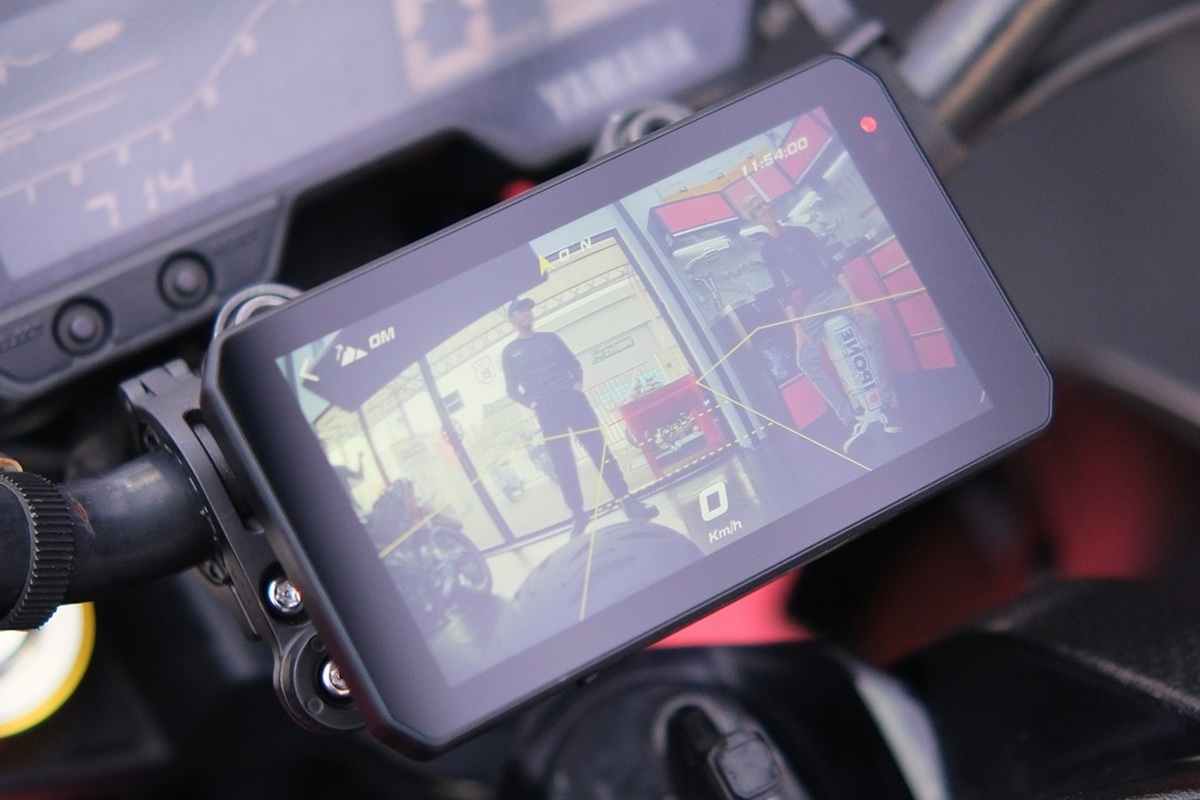 CHIGEE AIO 6 LTE Smart Riding Display