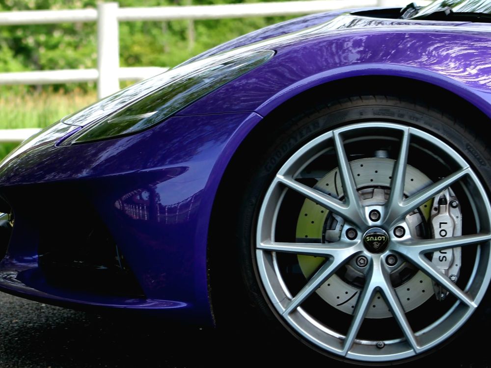 Lotus Emira