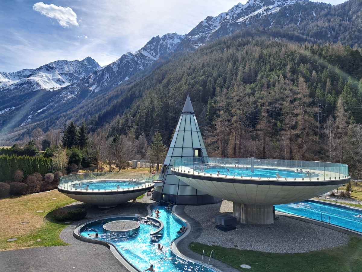 Aqua Dome
