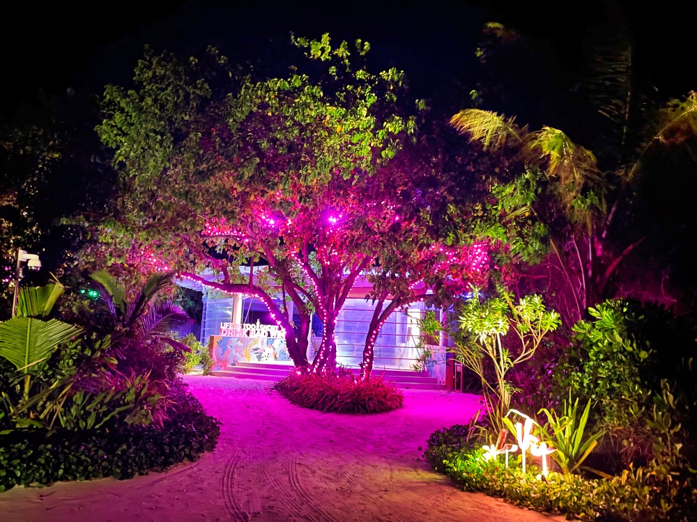 Le Méridien Maldives Resort & Spa Review