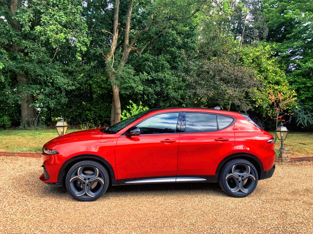 Alfa Romeo Tonale Ibrida Sport Speciale Review