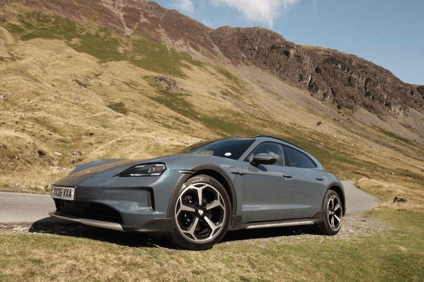 Porsche Taycan 4S Cross Turismo