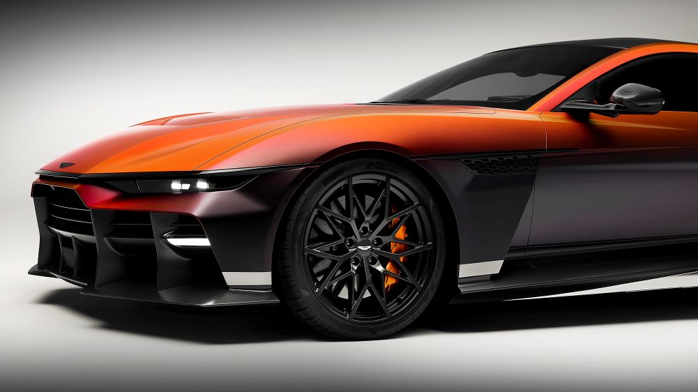 Aston Martin Valen