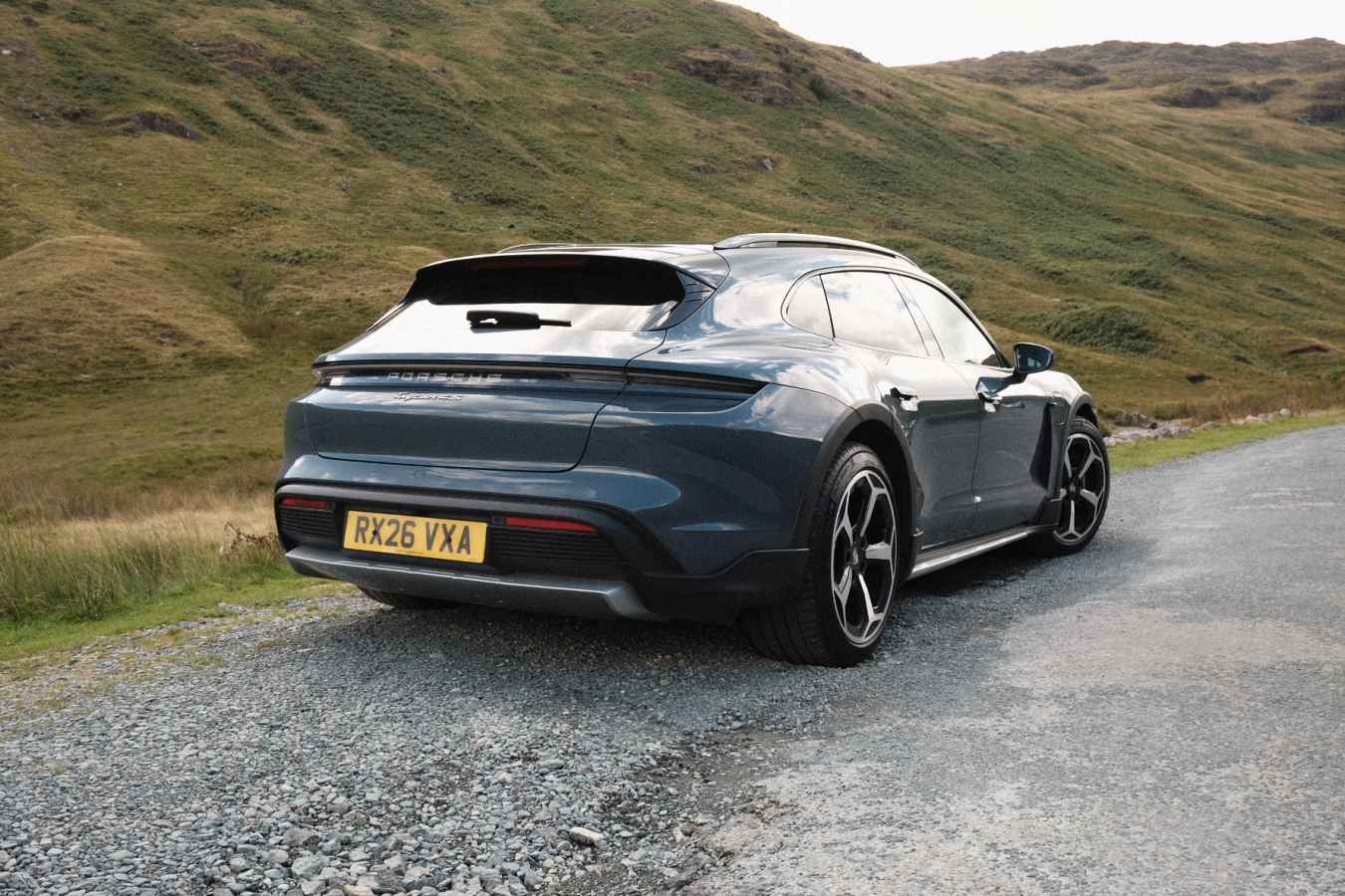 Porsche Taycan 4S Cross Turismo