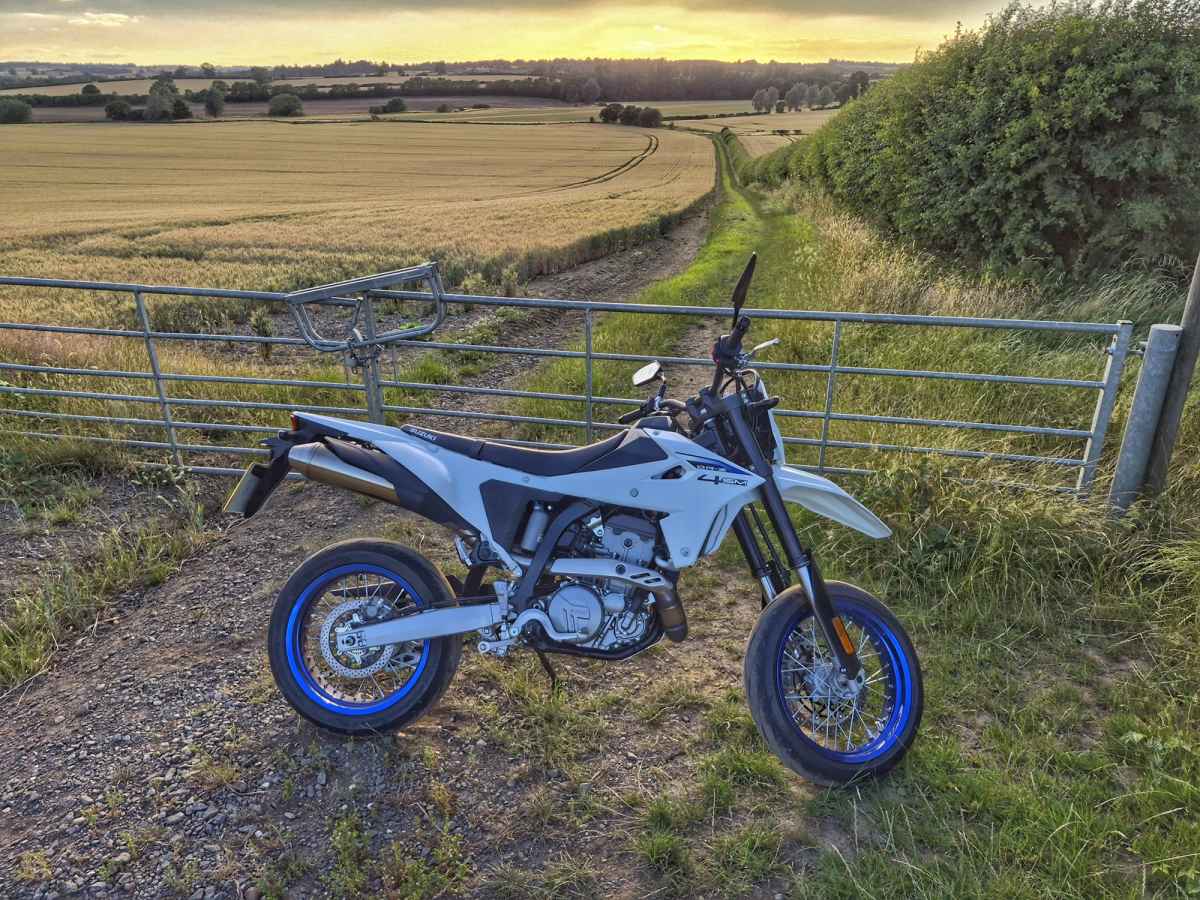 Suzuki DR-Z4SM