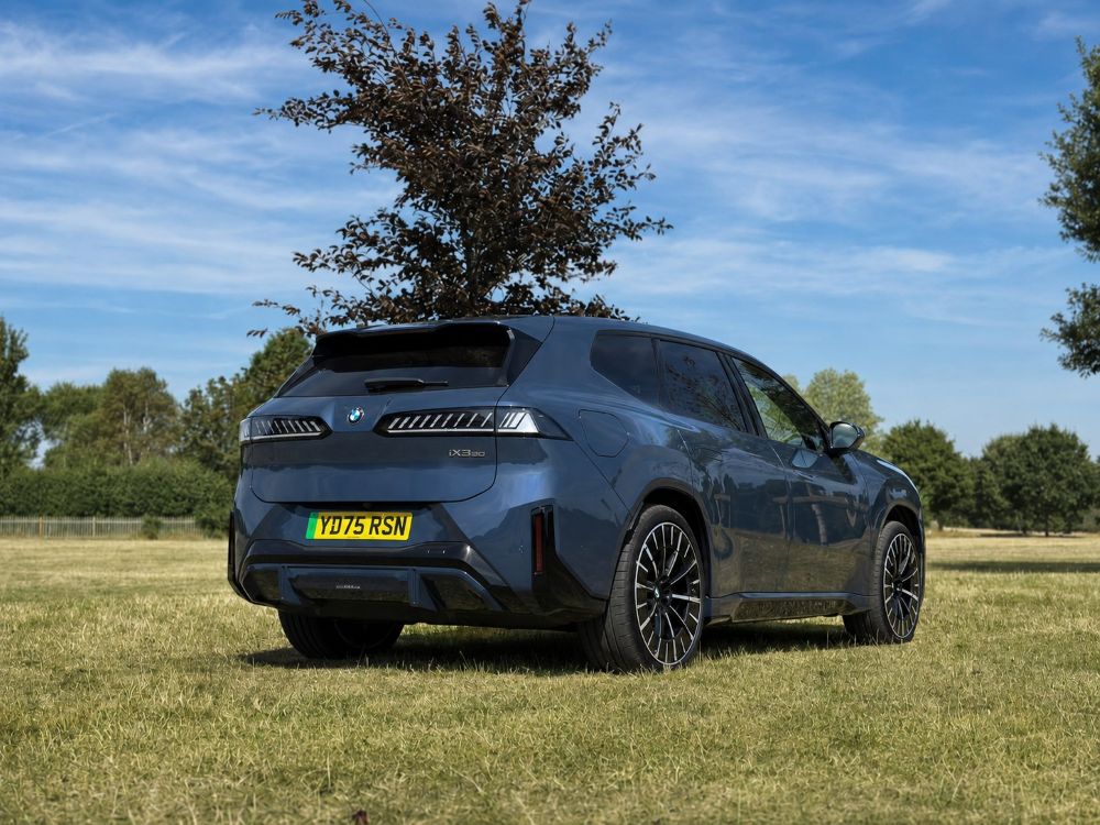 BMW iX3 at Royal Ascot Golf Club 