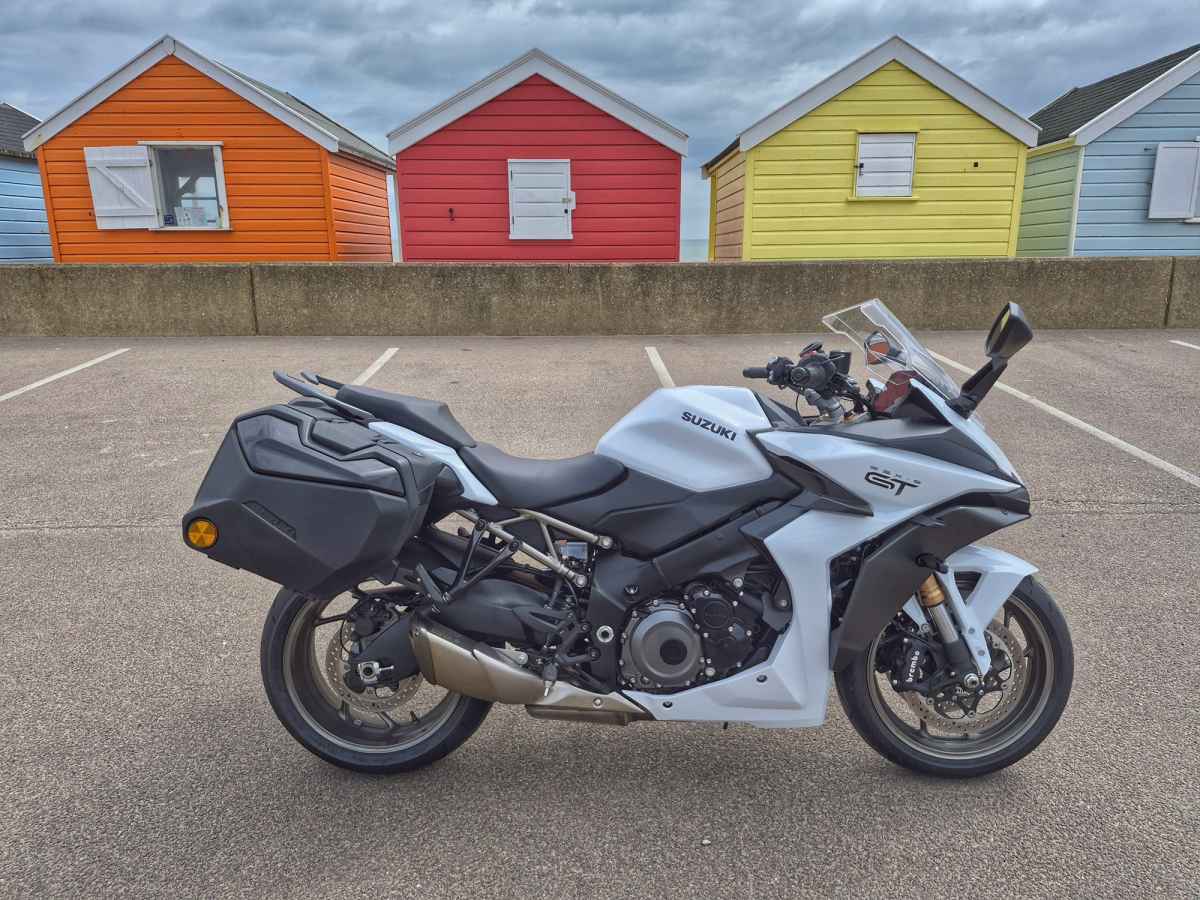 Suzuki-GSX-S1000GT