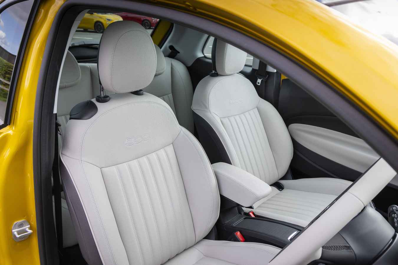 Fiat 500 HYBRID HATCHBACK LA PRIMA 