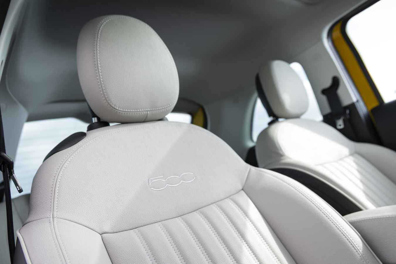 Fiat 500 HYBRID HATCHBACK LA PRIMA 
