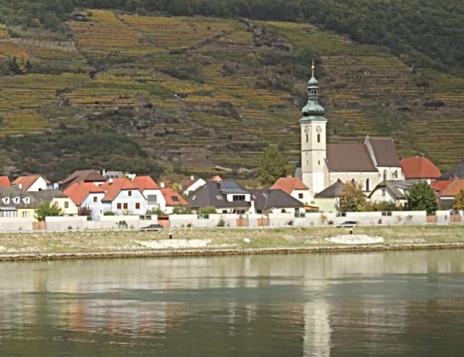 Following the Danube in the Wachau Valley