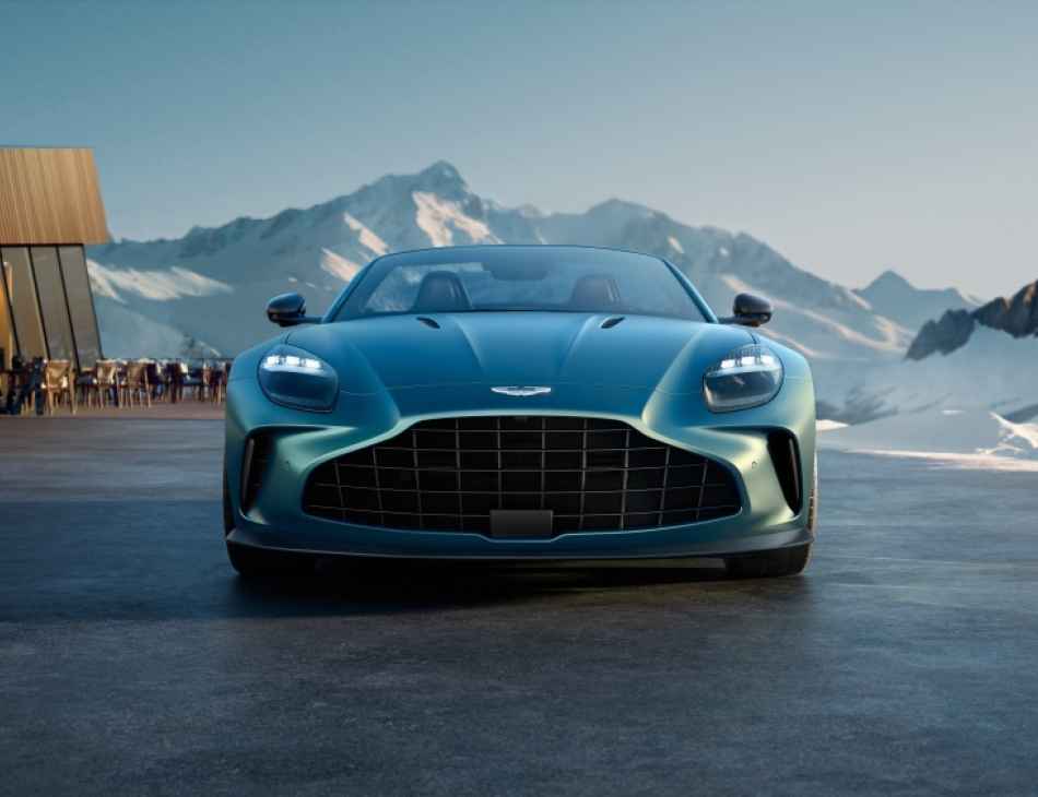 NEW ASTON MARTIN VANTAGE ROADSTER