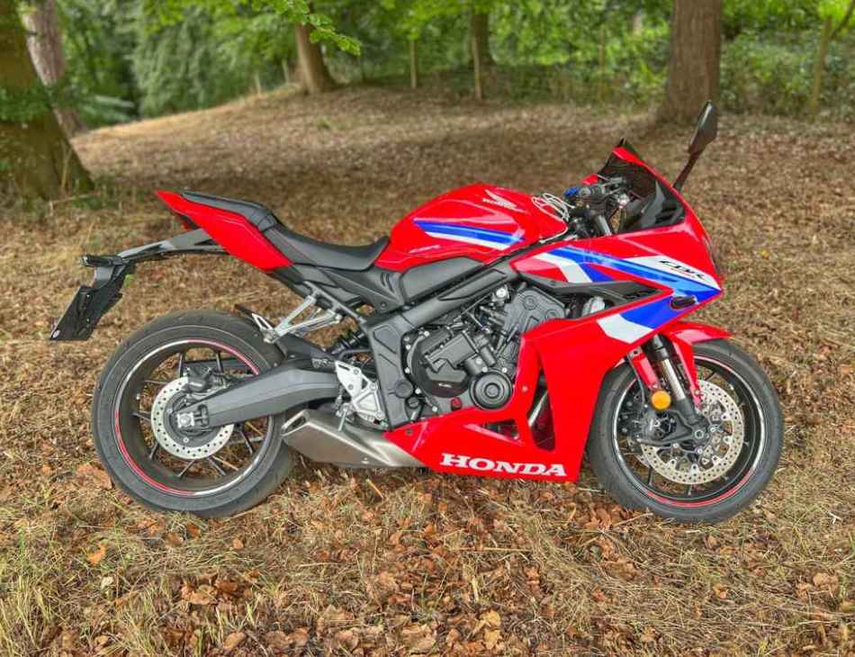 Honda CBR650R