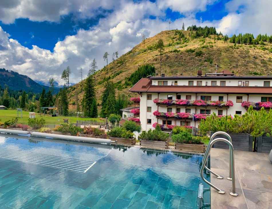 Moseralm Hotel Dolomites Sky Pool