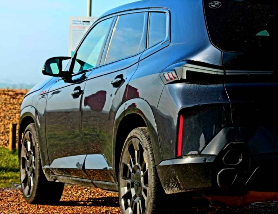 BMW XM Label