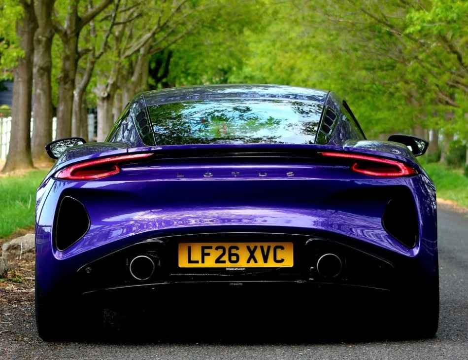 Lotus Emira