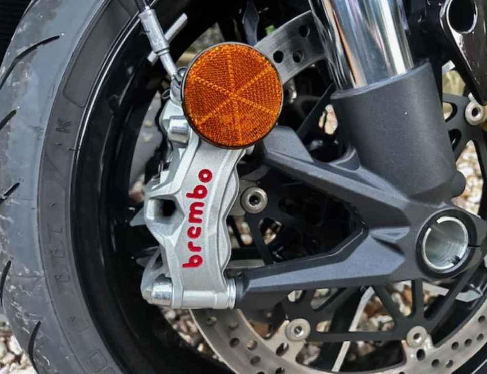 V4 X Diavel Brembo front brake