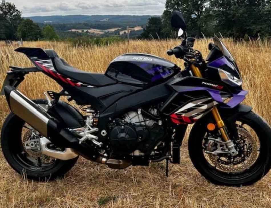 Aprilia V4 Tuono Factory