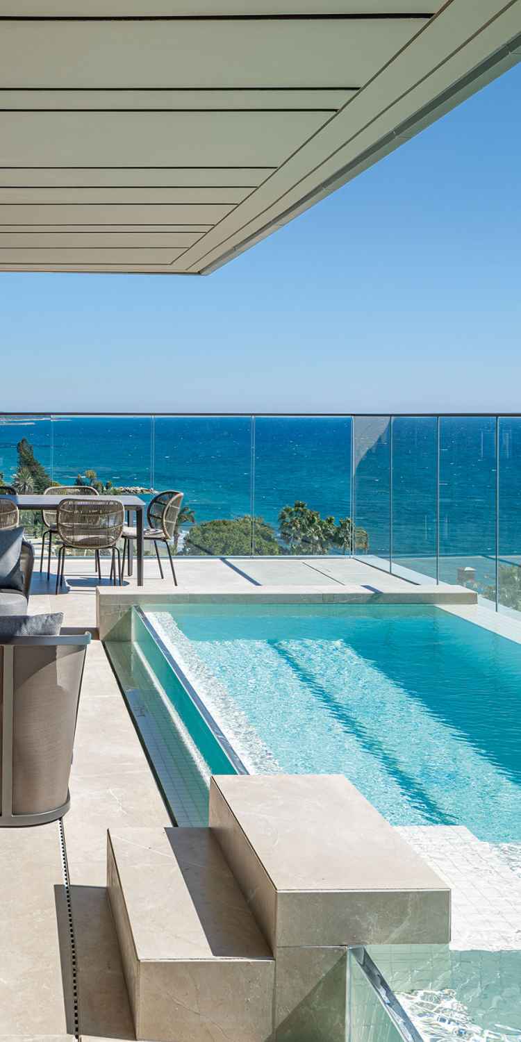 Private balcony pool, Amathus Residence