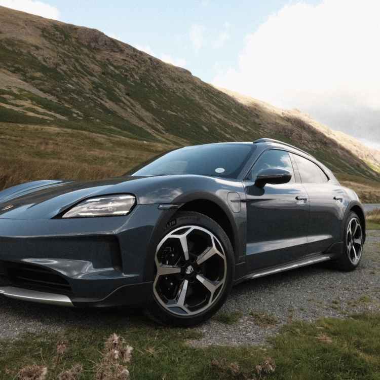 Porsche Taycan 4S Cross Turismo