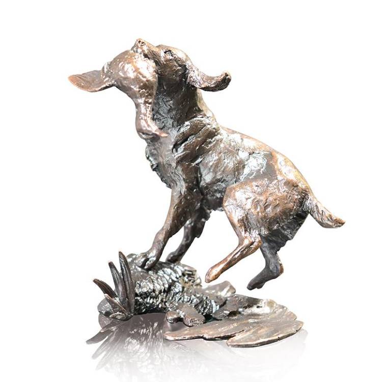 Art In Bronze Springer Spaniel Retrieving Figurine