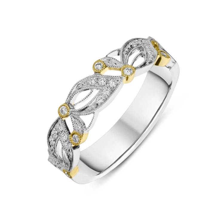 18ct White Gold 0.16ct Diamond Floral Ring - L