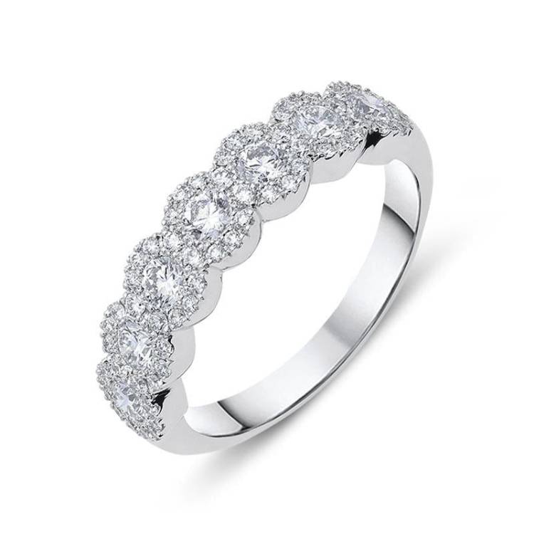 18ct White Gold 1.18ct Diamond Brilliant Cut Cluster Ring