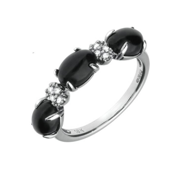 18ct White Gold Whitby Jet 0.08ct Diamond 3 Stone Oval Ring D - L