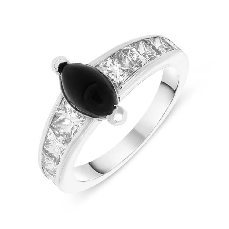 18ct White Gold Whitby Jet 1.75ct Diamond Marquise Ring - L