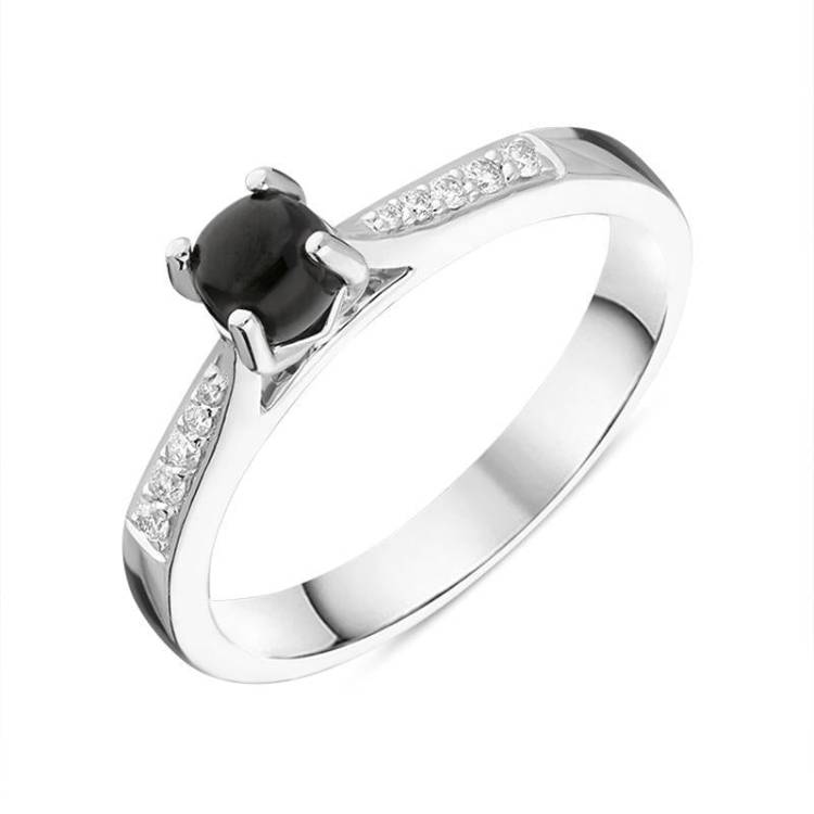 18ct White Gold Whitby Jet Diamond Round Centre Stone Ring