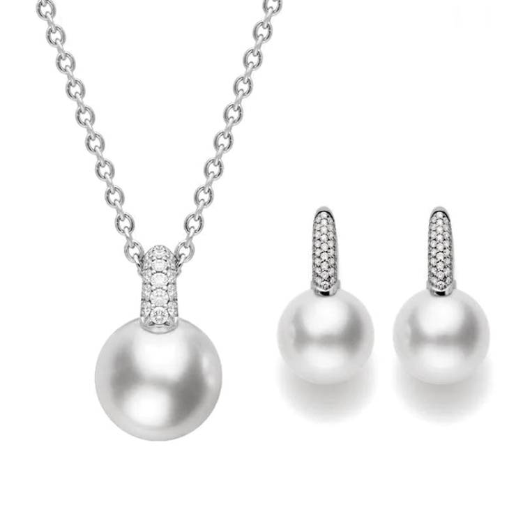 Mikimoto 18ct White Gold Diamond Akoya Pearl Two Piece Gift Set