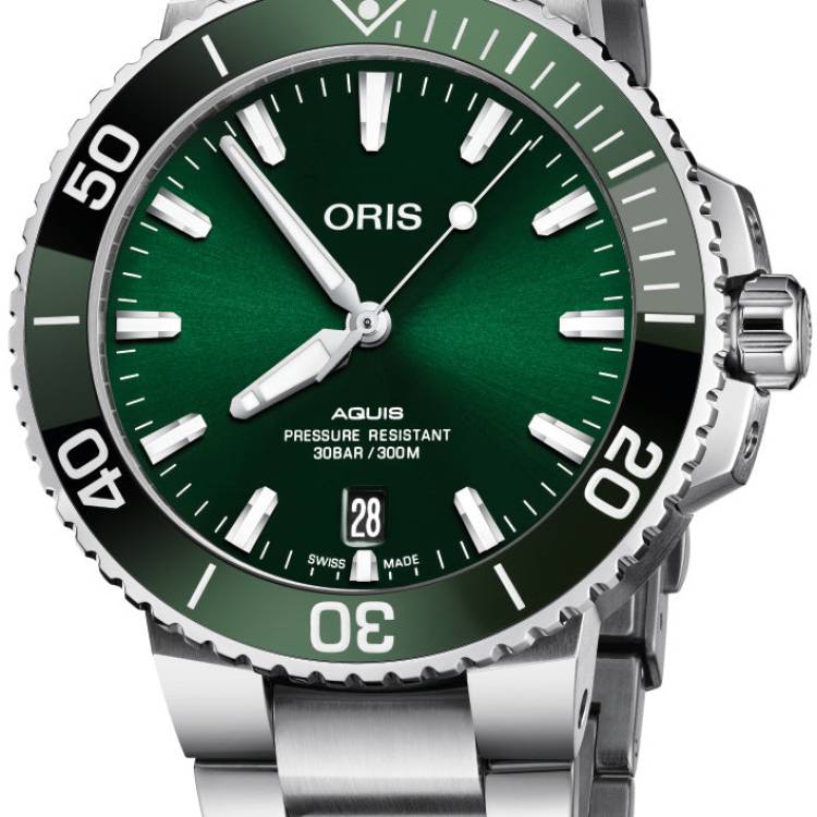 Oris Watch Aquis Date - Green