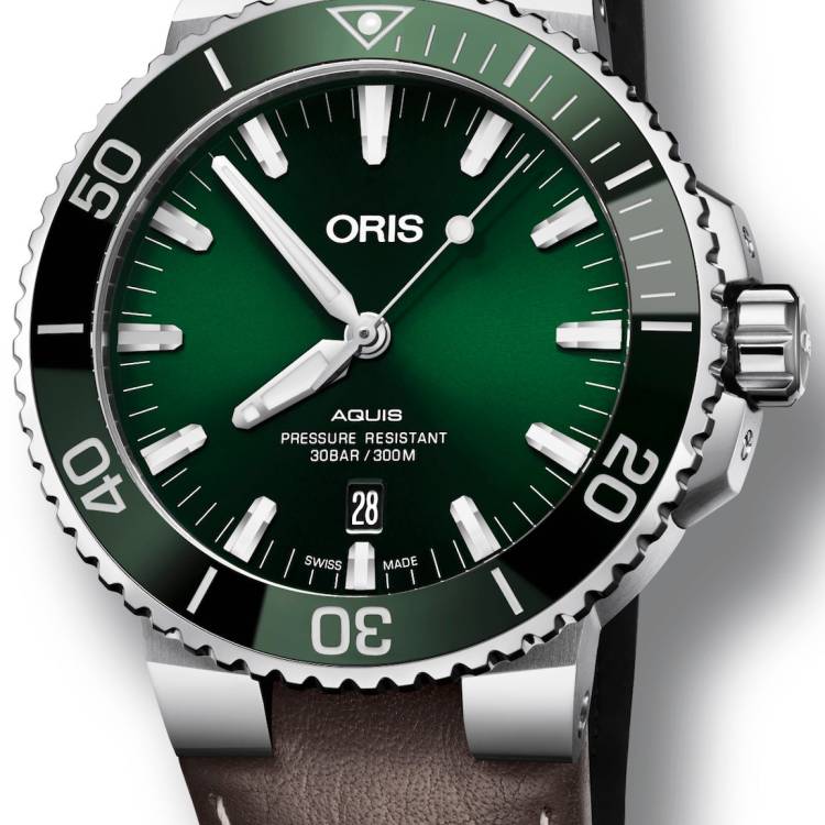 Oris Watch Aquis Date Leather - Green