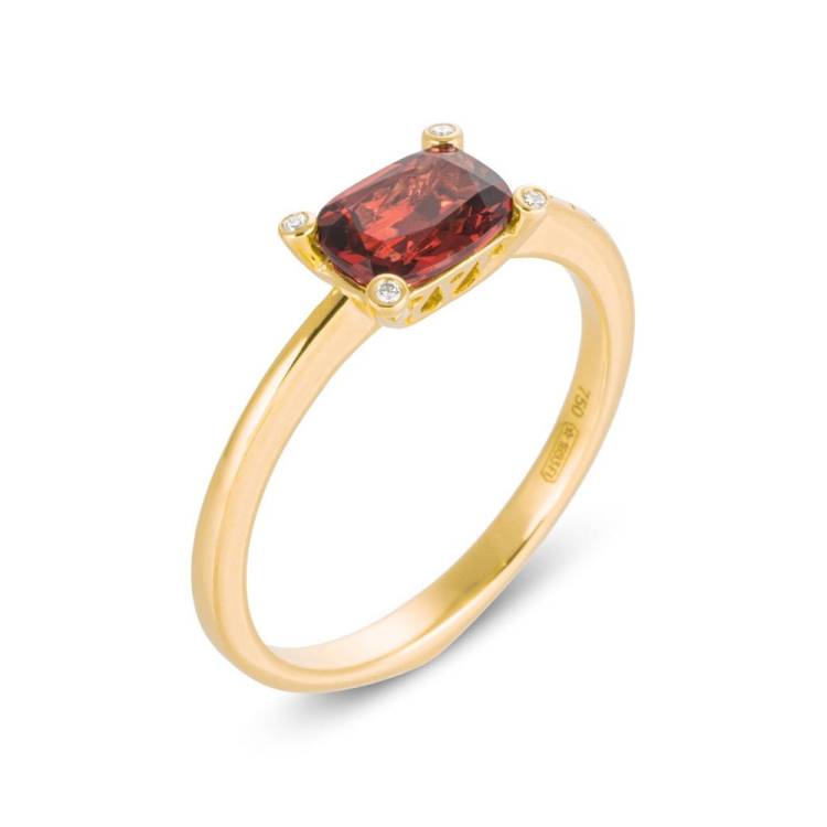 Ponte Vecchio Iris 18ct Yellow Gold 1.04ct Garnet Diamond Ring