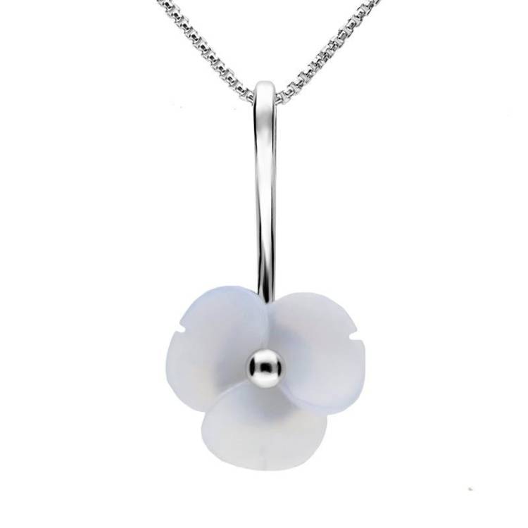 Sterling Silver Blue Chalcedony Tuberose 15mm Clover Necklace - Silver