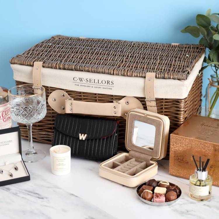 The Bakewell Hamper