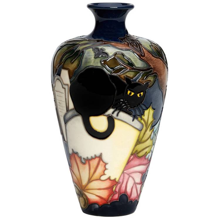 Moorcroft Limited Edition Scaredy Cat Vase