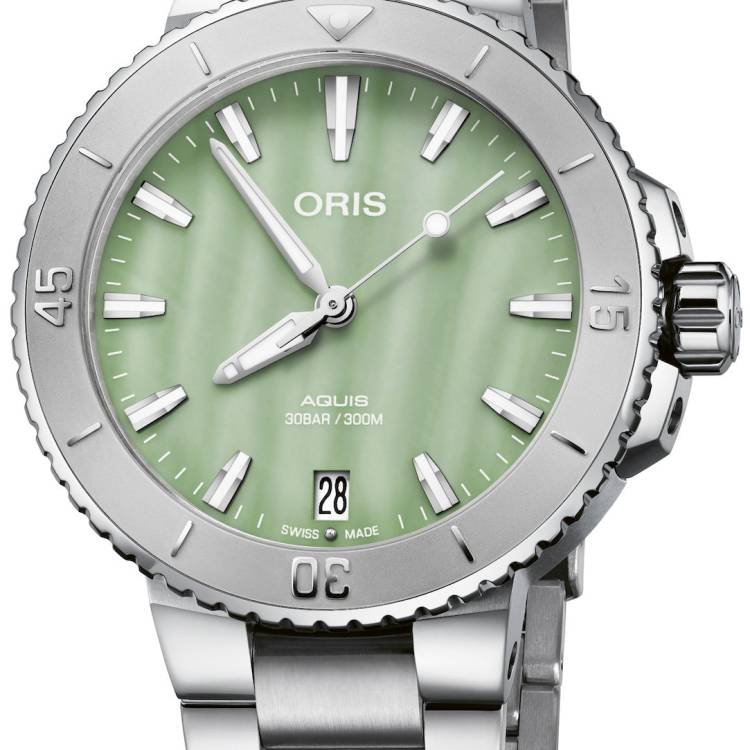 Oris watch Aquis Date Seafoam Green
