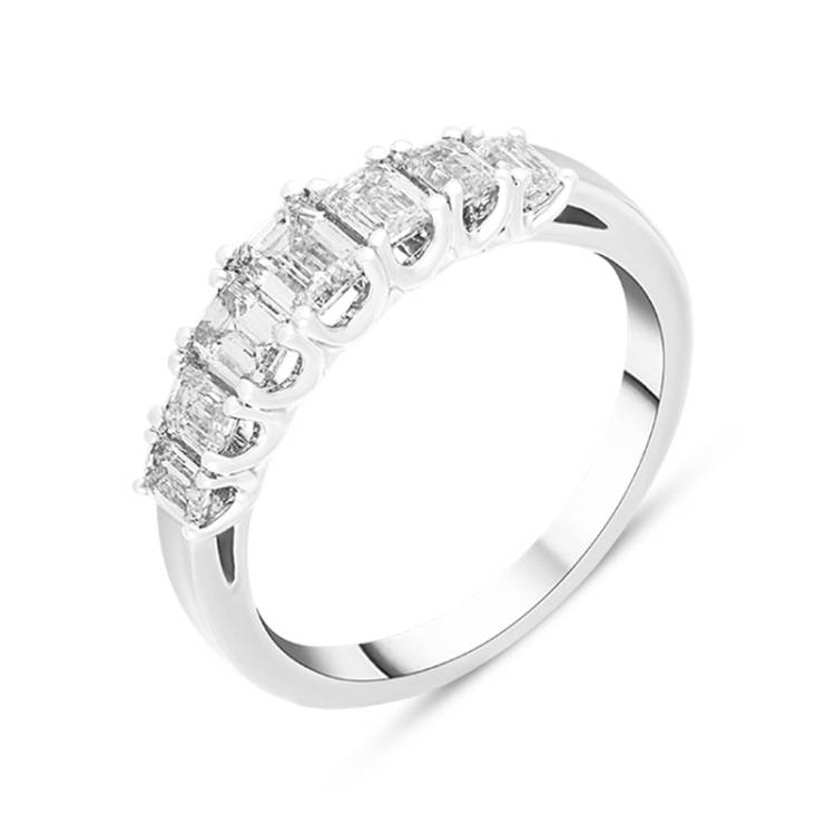 Platinum 1.16ct Diamond Emerald Cut Graduated Half Eternity Ring - Platinum